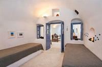 Skala Cave By Thireon Apartment Oia  Ngoại thất bức ảnh